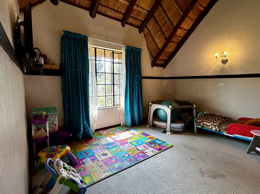 5 Bedroom Property for Sale in Glen Austin Gauteng