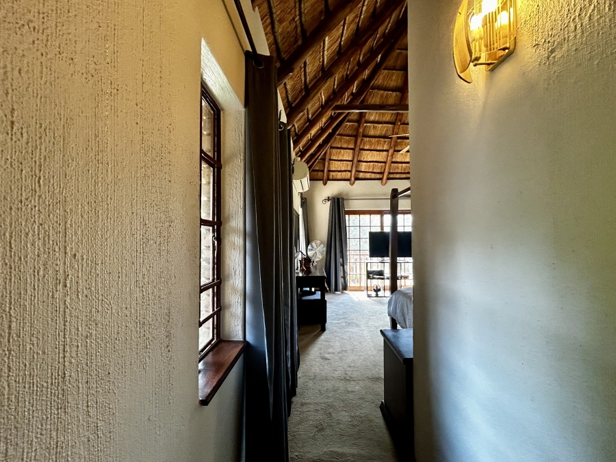 5 Bedroom Property for Sale in Glen Austin Gauteng