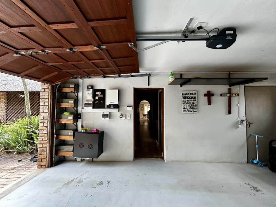 5 Bedroom Property for Sale in Glen Austin Gauteng