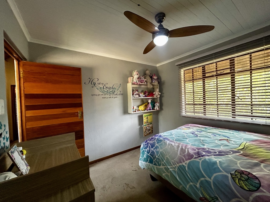 5 Bedroom Property for Sale in Glen Austin Gauteng