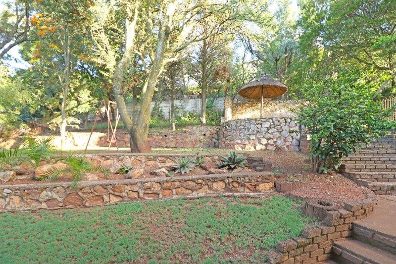 5 Bedroom Property for Sale in Wilro Park Gauteng
