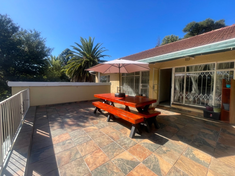 5 Bedroom Property for Sale in Wilro Park Gauteng