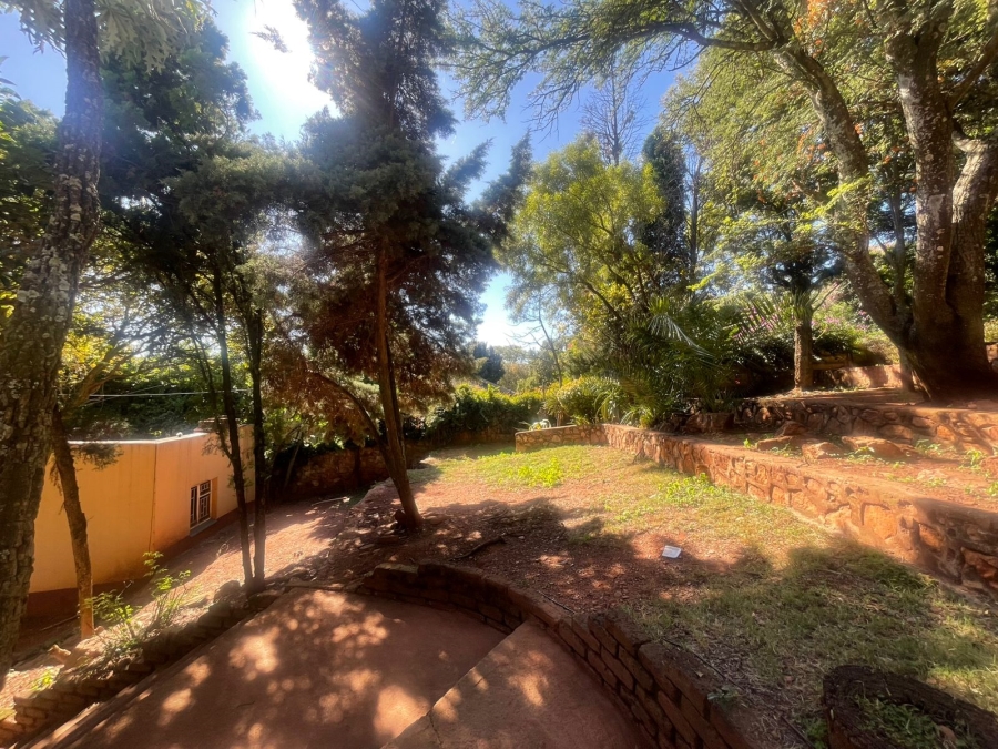 5 Bedroom Property for Sale in Wilro Park Gauteng