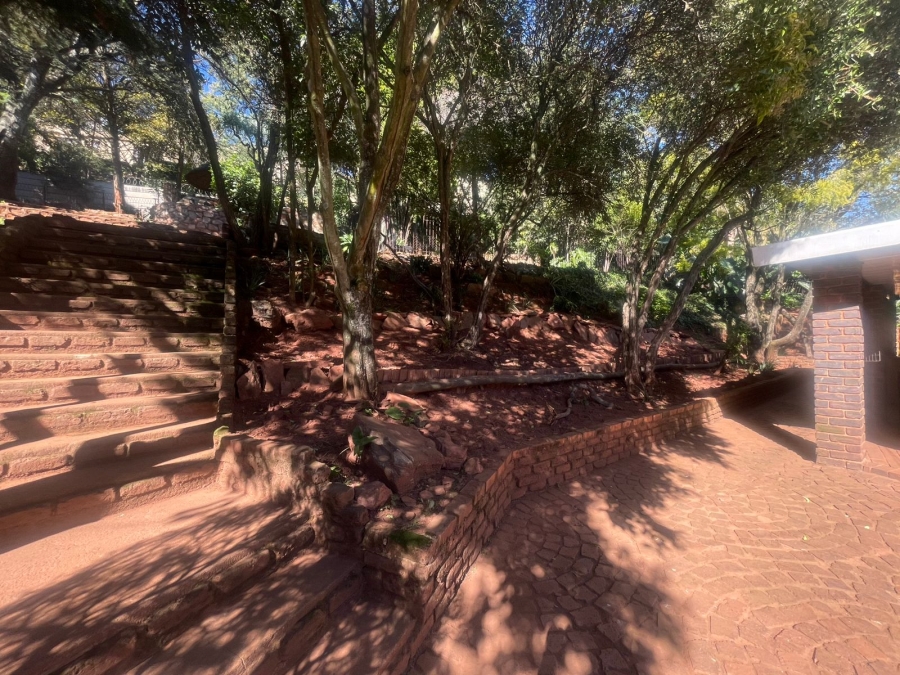5 Bedroom Property for Sale in Wilro Park Gauteng