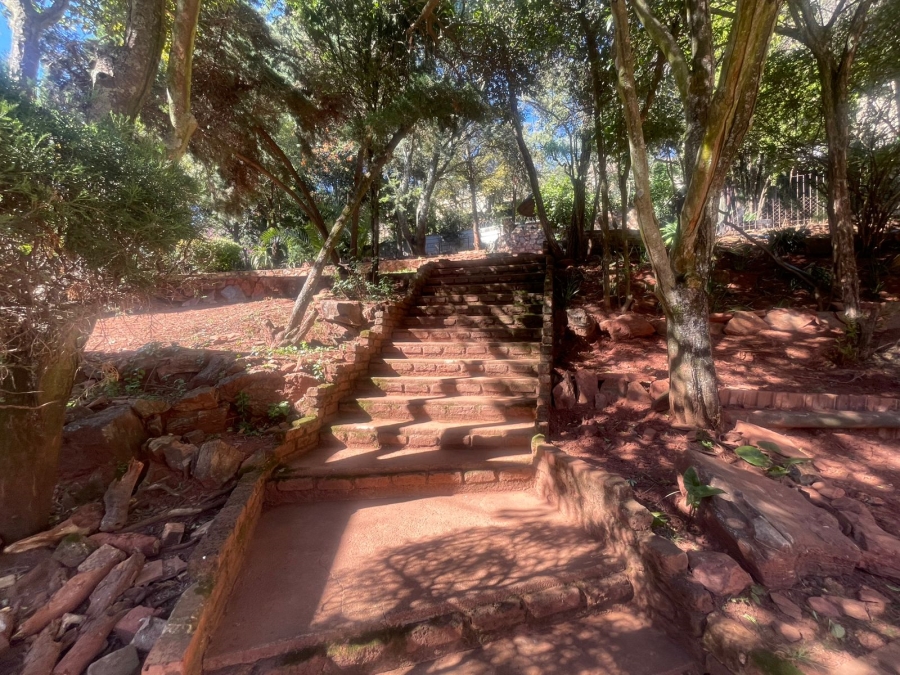 5 Bedroom Property for Sale in Wilro Park Gauteng