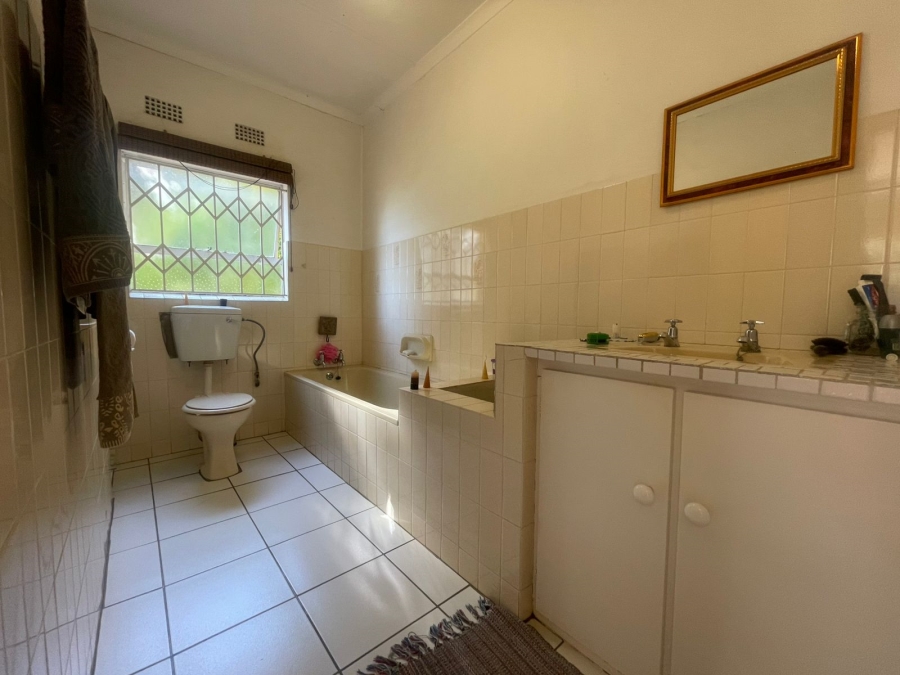 5 Bedroom Property for Sale in Wilro Park Gauteng