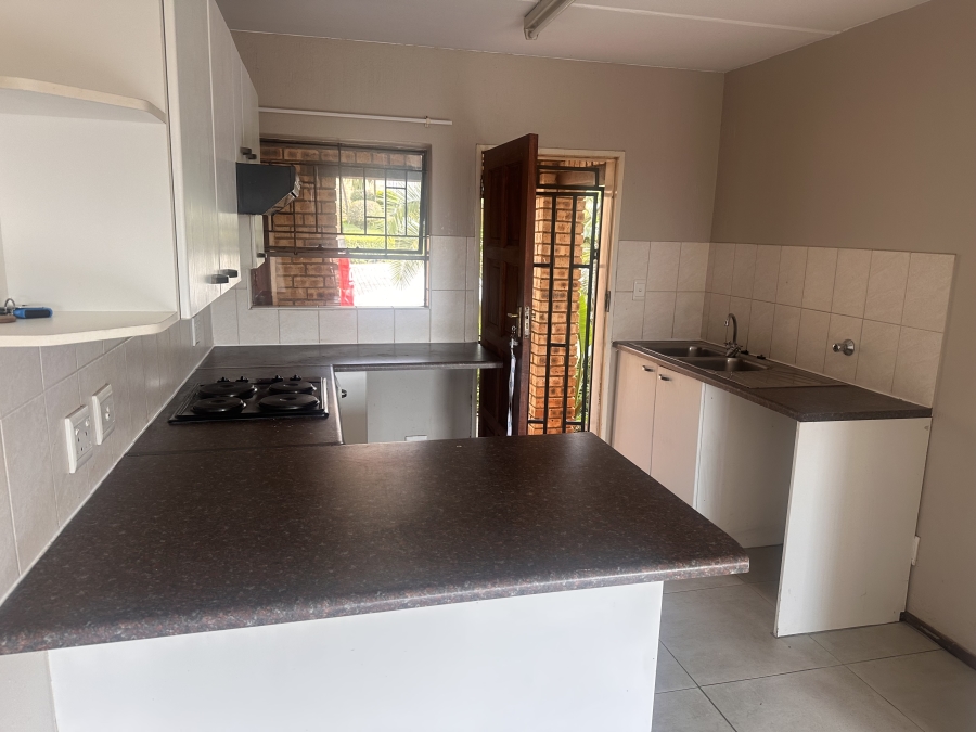 2 Bedroom Property for Sale in Amorosa Gauteng
