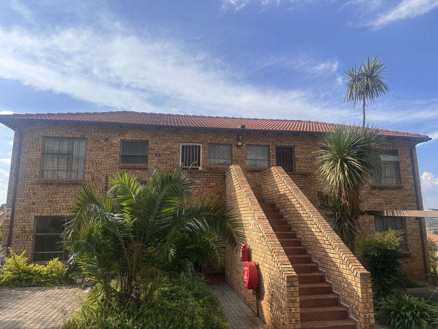 2 Bedroom Property for Sale in Amorosa Gauteng