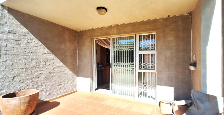2 Bedroom Property for Sale in Bronberg Gauteng