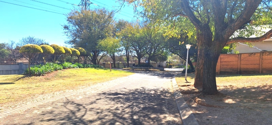 2 Bedroom Property for Sale in Bronberg Gauteng