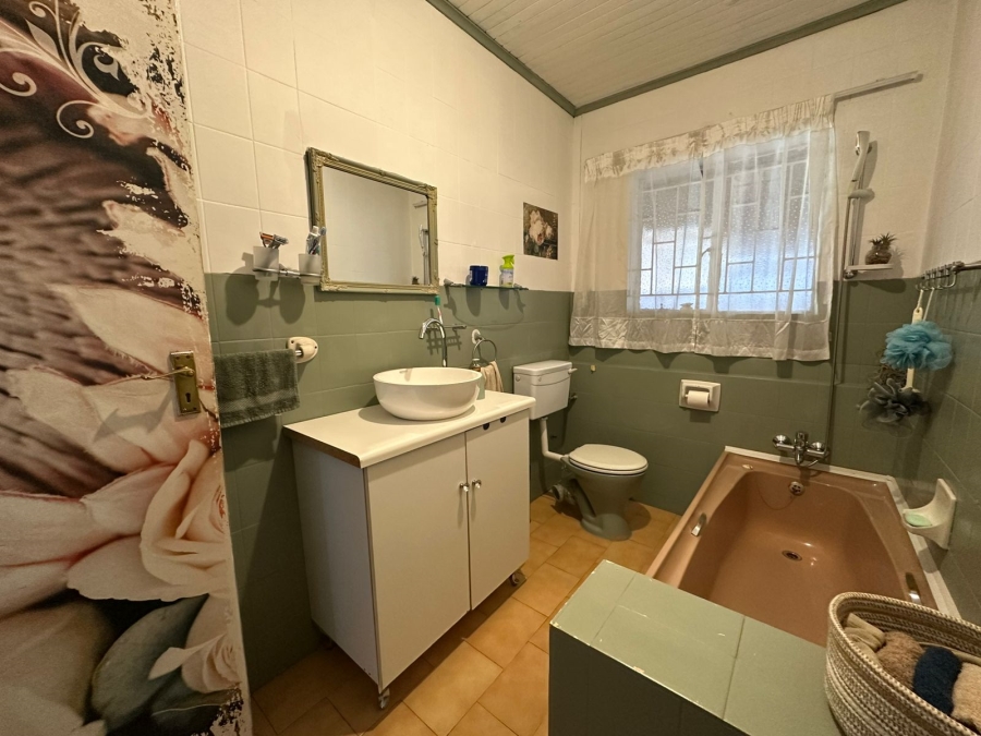 4 Bedroom Property for Sale in Whiteridge Gauteng