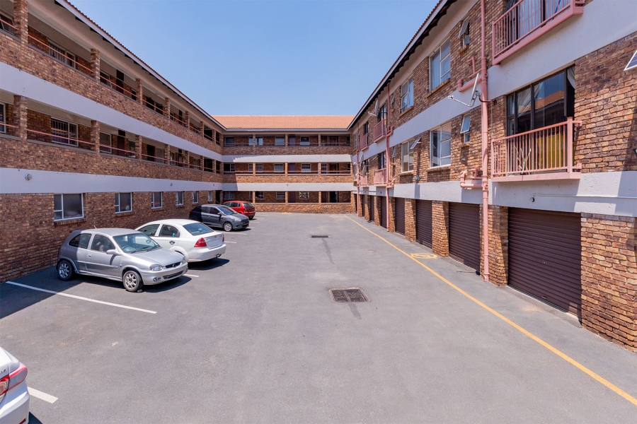 2 Bedroom Property for Sale in Croydon Gauteng