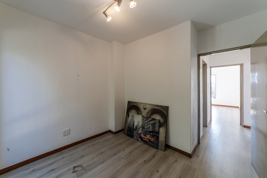 To Let 2 Bedroom Property for Rent in Broadacres Gauteng