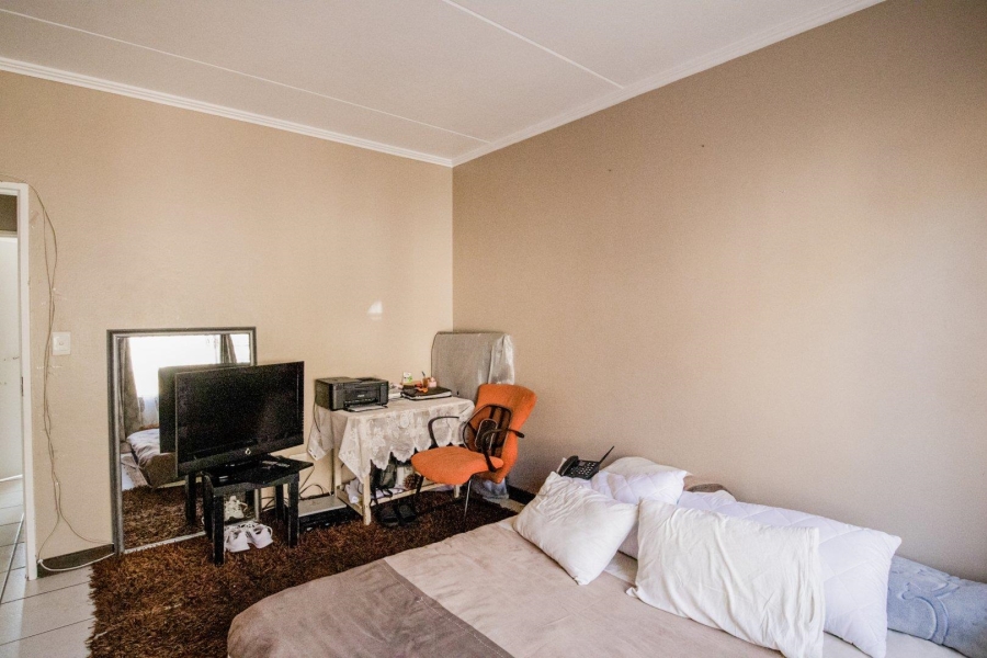 2 Bedroom Property for Sale in Sunninghill Gauteng