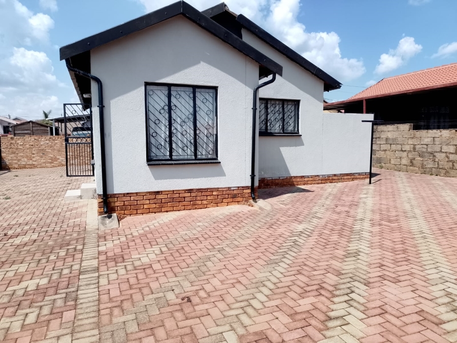 3 Bedroom Property for Sale in Mahube Valley Gauteng