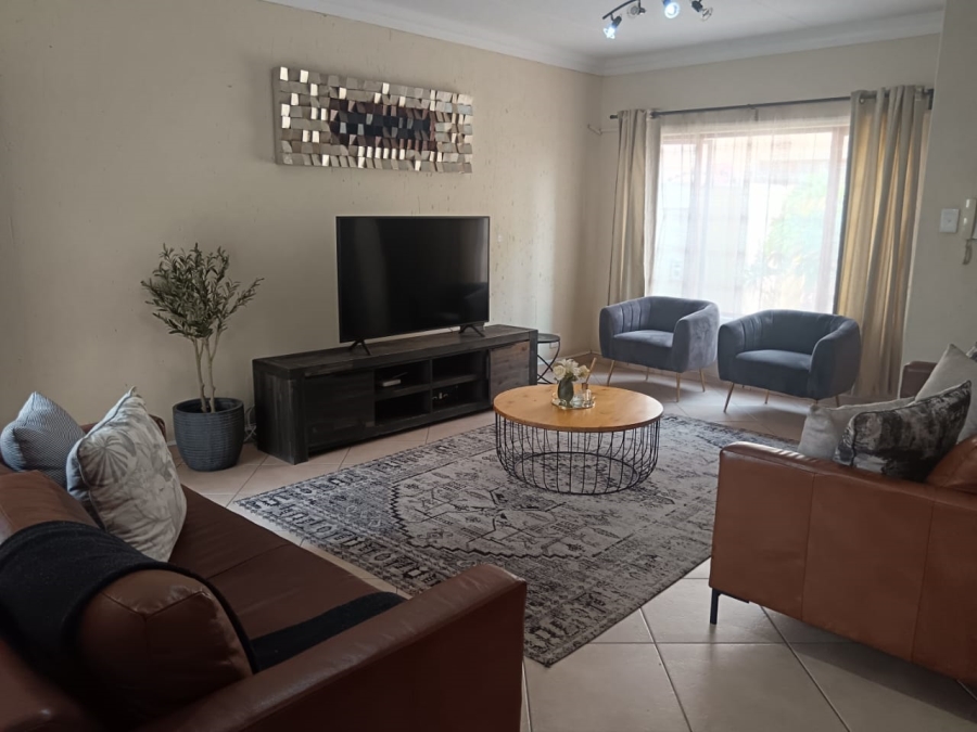 3 Bedroom Property for Sale in Sonneveld Gauteng