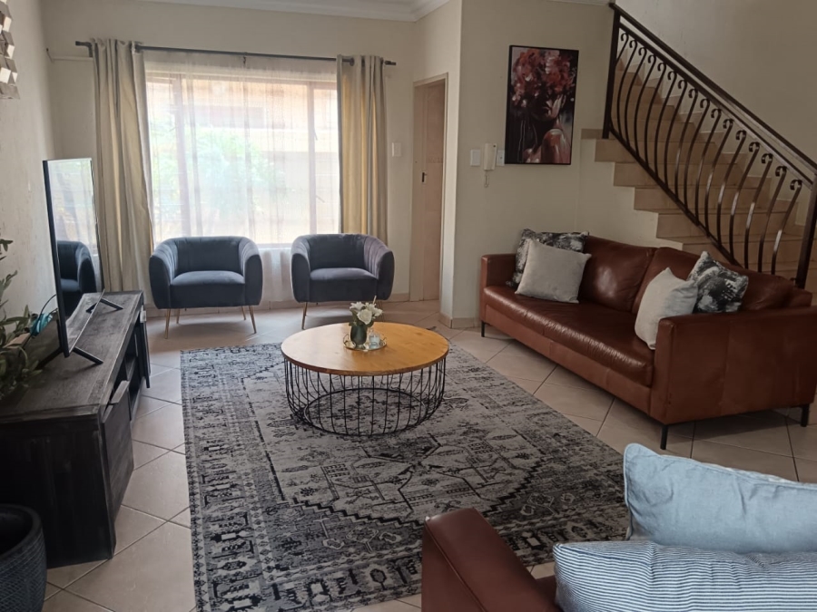3 Bedroom Property for Sale in Sonneveld Gauteng