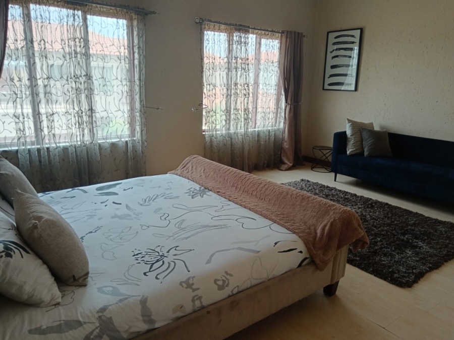 3 Bedroom Property for Sale in Sonneveld Gauteng