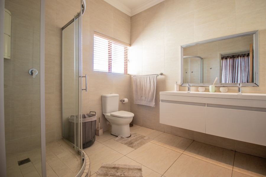 3 Bedroom Property for Sale in Sonneveld Gauteng