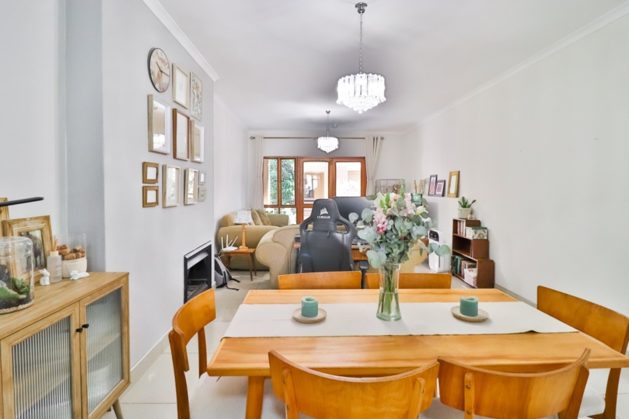 2 Bedroom Property for Sale in Morningside Gauteng