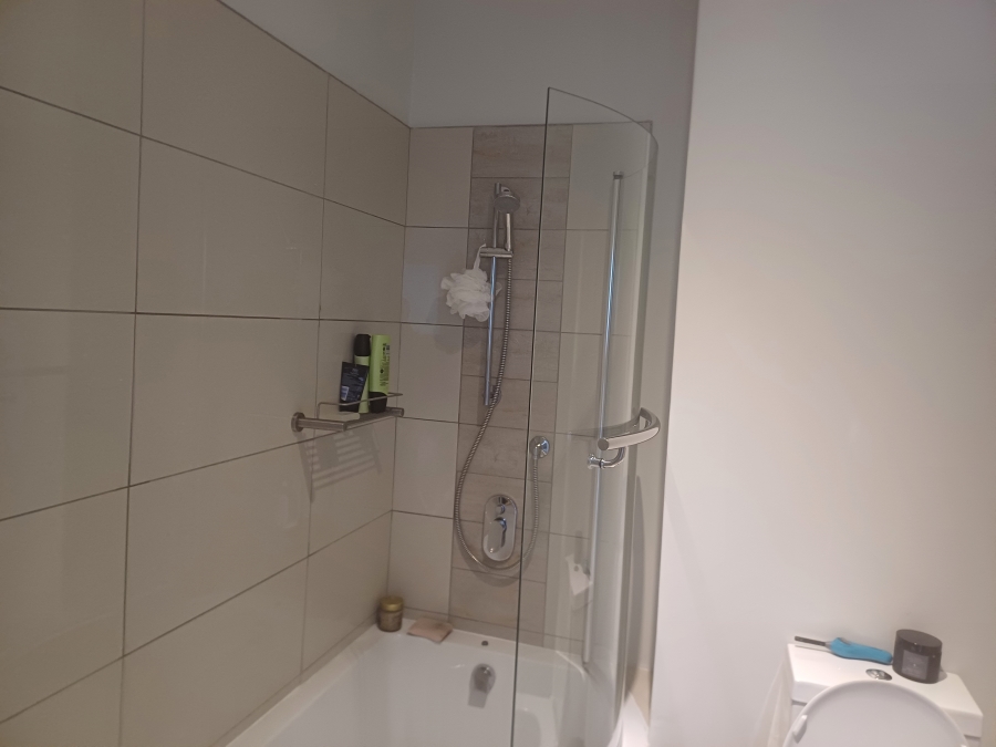 To Let 2 Bedroom Property for Rent in Rosebank Gauteng