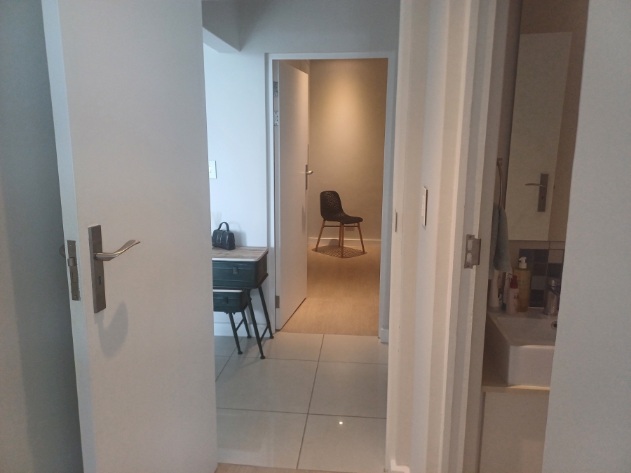 To Let 2 Bedroom Property for Rent in Rosebank Gauteng