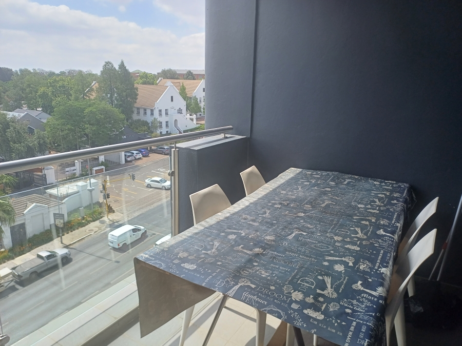 To Let 2 Bedroom Property for Rent in Rosebank Gauteng