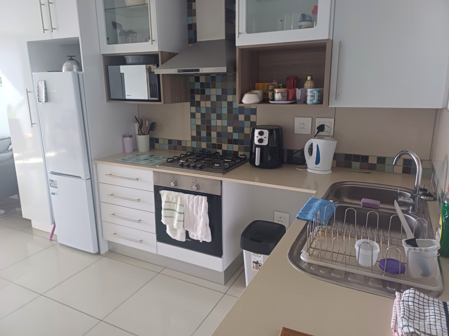 To Let 2 Bedroom Property for Rent in Rosebank Gauteng