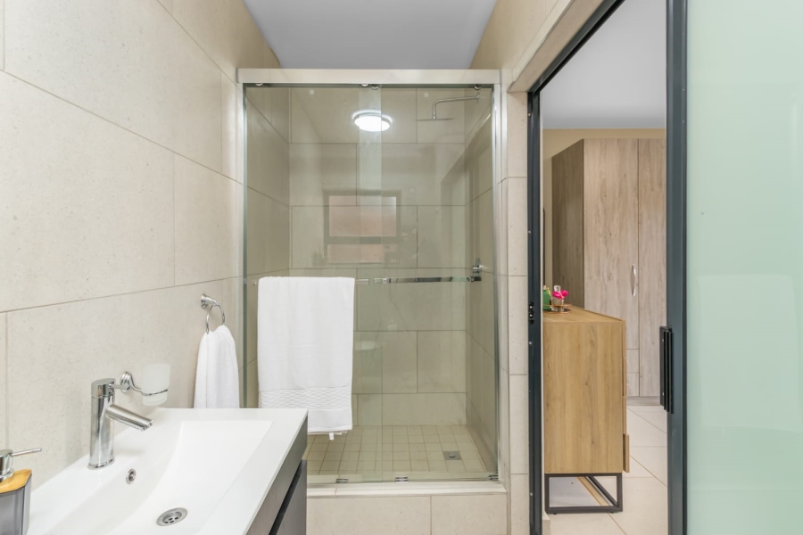 To Let 3 Bedroom Property for Rent in Bedford Gardens Gauteng