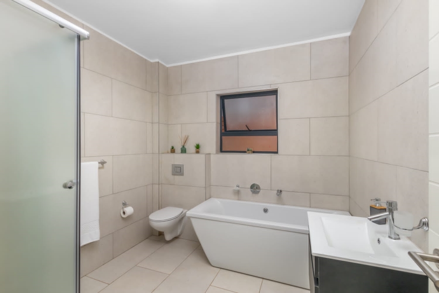 To Let 3 Bedroom Property for Rent in Bedford Gardens Gauteng