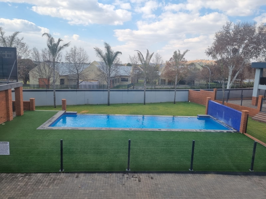 To Let 3 Bedroom Property for Rent in Bedford Gardens Gauteng