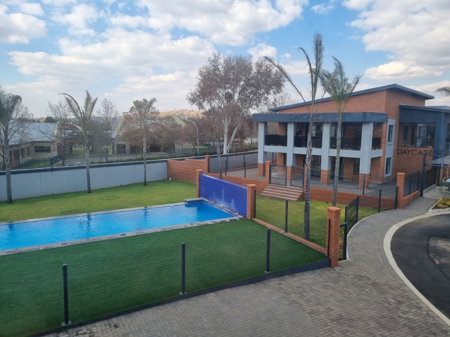 To Let 3 Bedroom Property for Rent in Bedford Gardens Gauteng