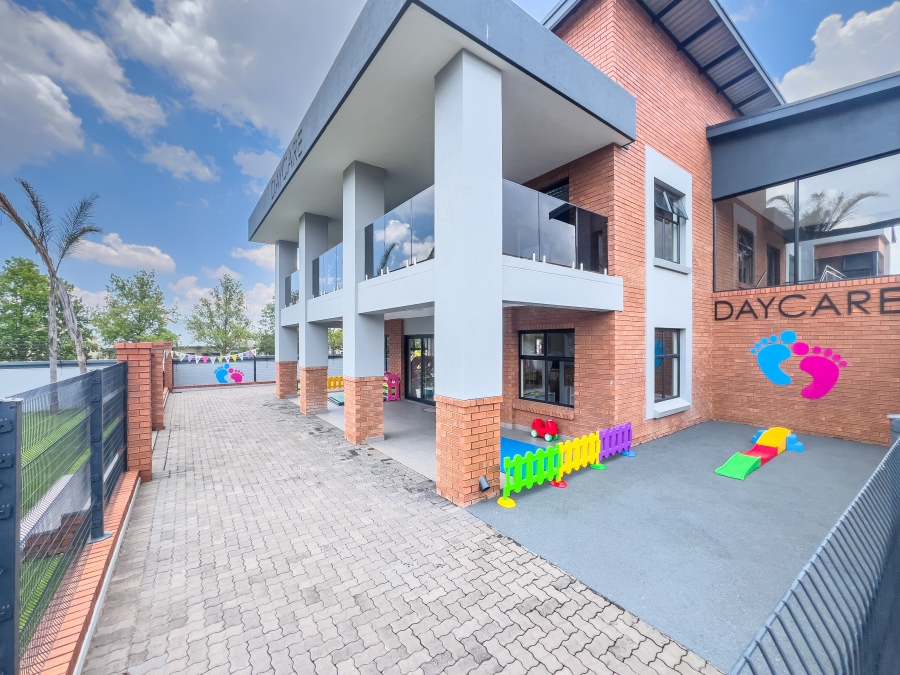 To Let 3 Bedroom Property for Rent in Bedford Gardens Gauteng