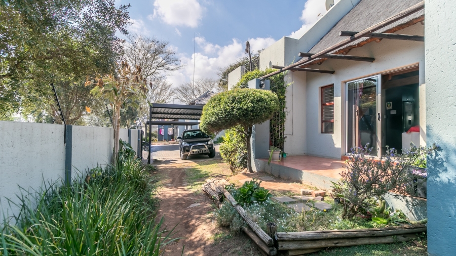 2 Bedroom Property for Sale in Sharonlea Gauteng