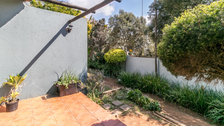 2 Bedroom Property for Sale in Sharonlea Gauteng