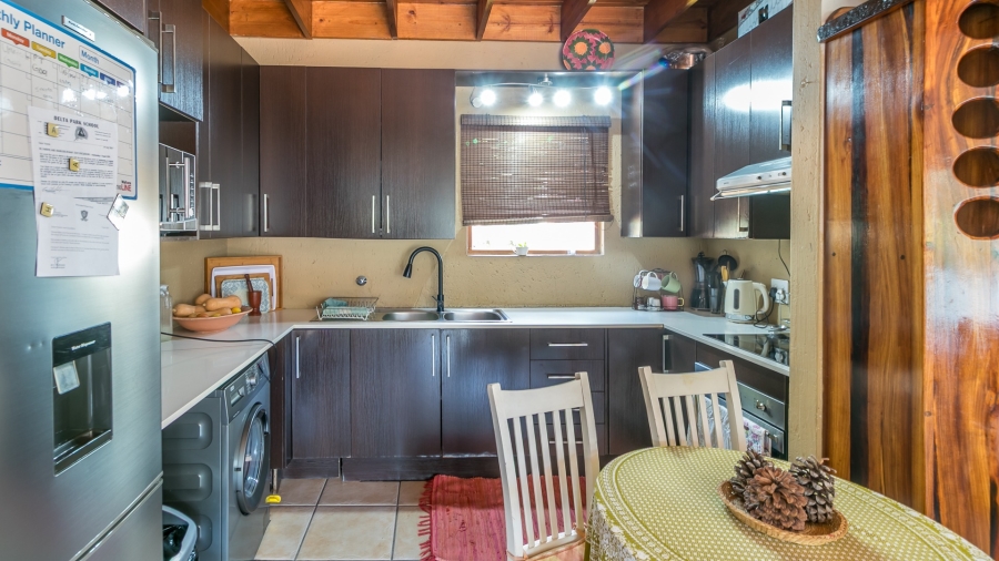 2 Bedroom Property for Sale in Sharonlea Gauteng