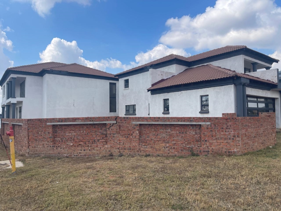 9 Bedroom Property for Sale in Theresa Park Gauteng
