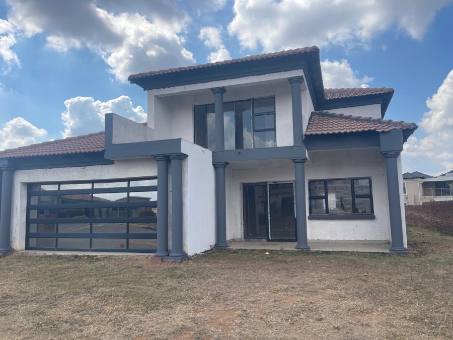 9 Bedroom Property for Sale in Theresa Park Gauteng