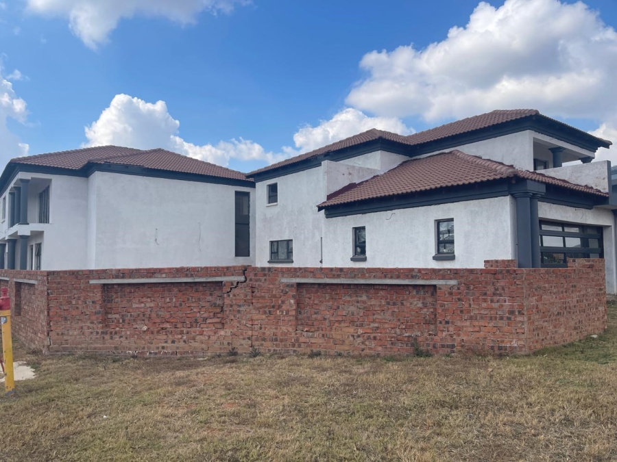 9 Bedroom Property for Sale in Theresa Park Gauteng