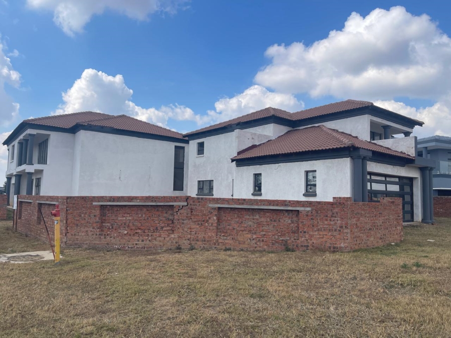 9 Bedroom Property for Sale in Theresa Park Gauteng