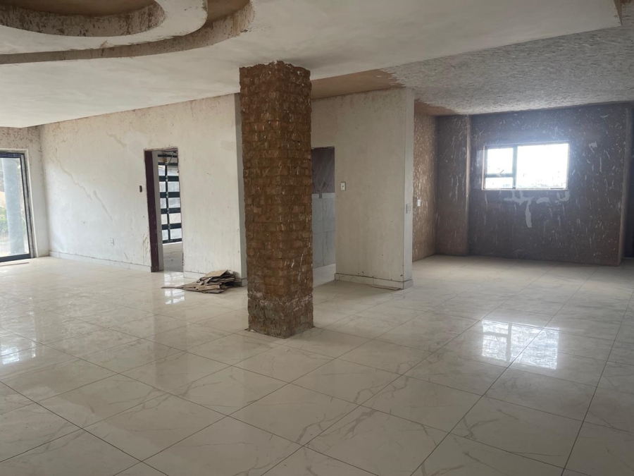 9 Bedroom Property for Sale in Theresa Park Gauteng