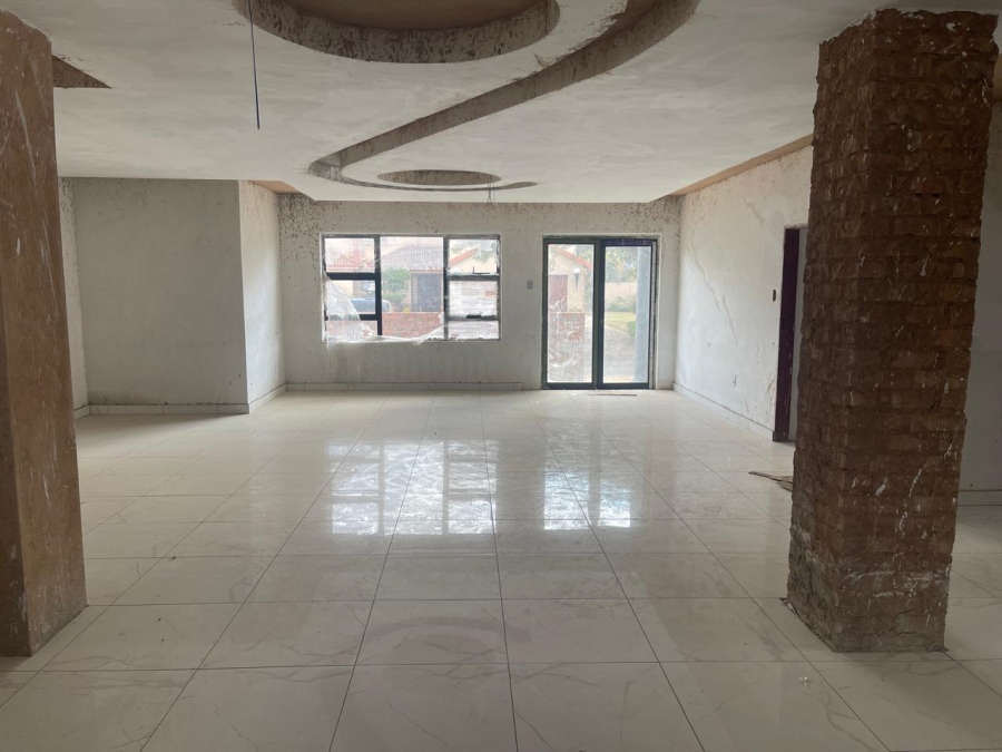 9 Bedroom Property for Sale in Theresa Park Gauteng