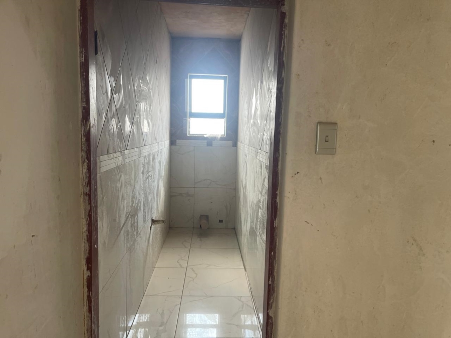 9 Bedroom Property for Sale in Theresa Park Gauteng