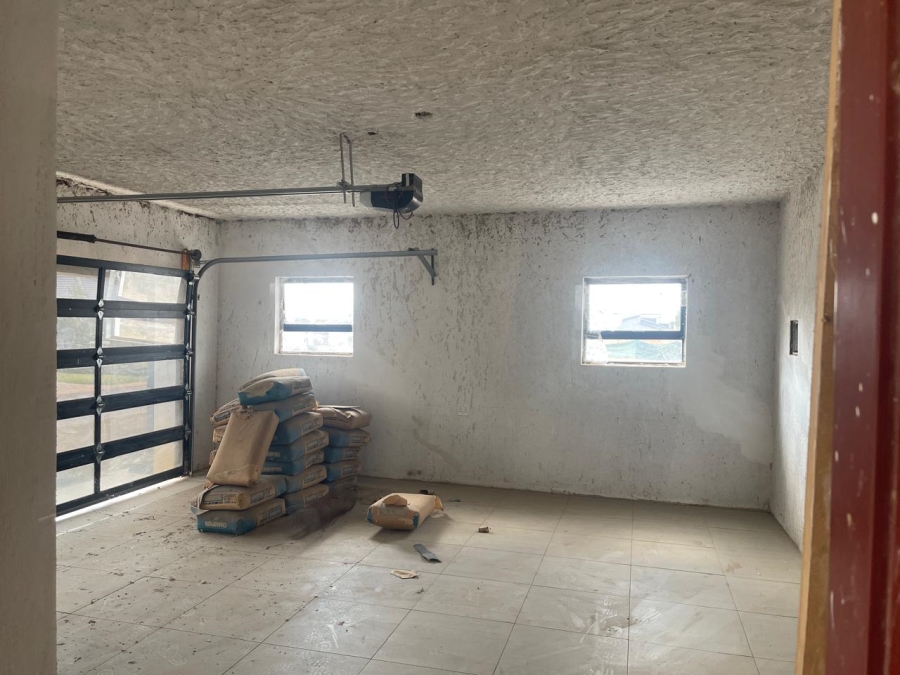 9 Bedroom Property for Sale in Theresa Park Gauteng