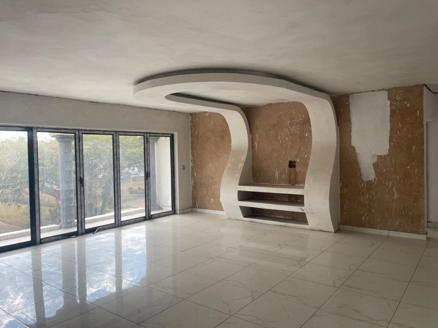 9 Bedroom Property for Sale in Theresa Park Gauteng