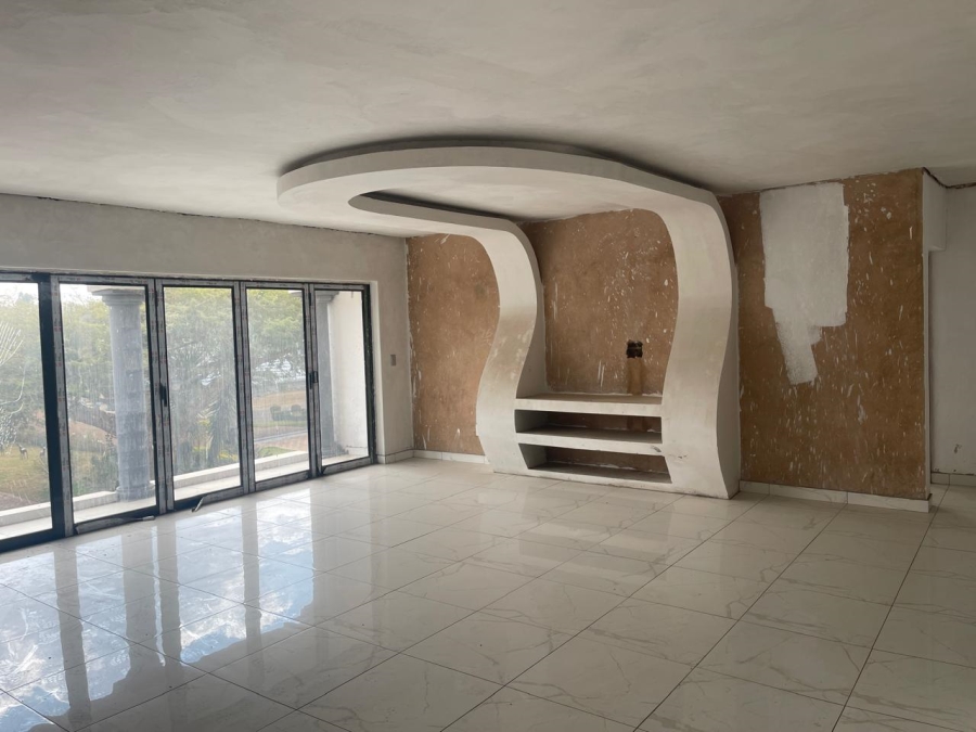 9 Bedroom Property for Sale in Theresa Park Gauteng