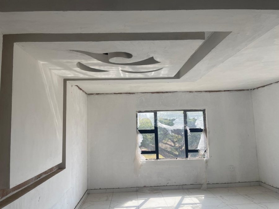 9 Bedroom Property for Sale in Theresa Park Gauteng