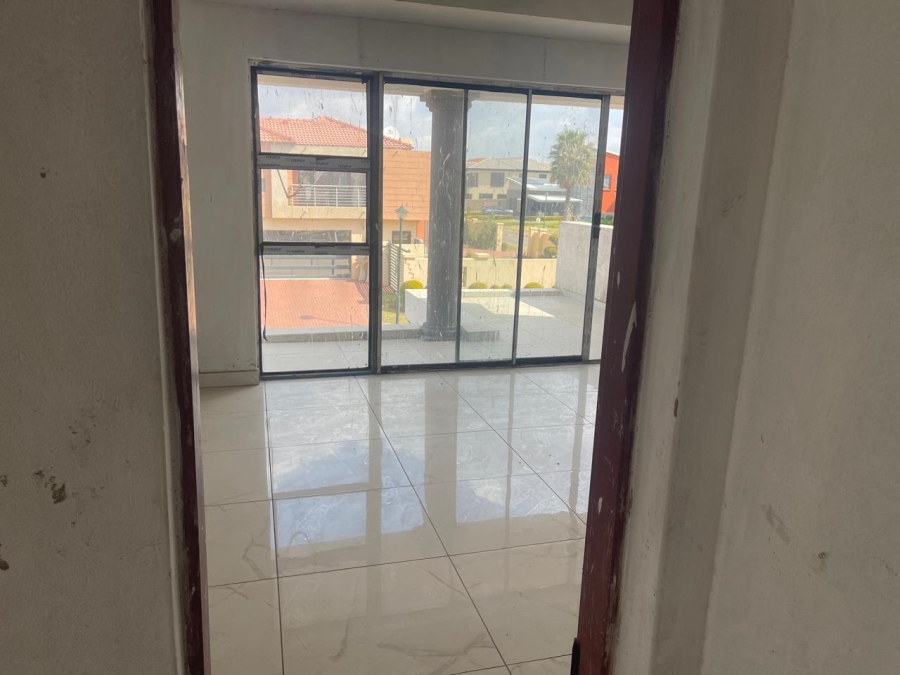 9 Bedroom Property for Sale in Theresa Park Gauteng