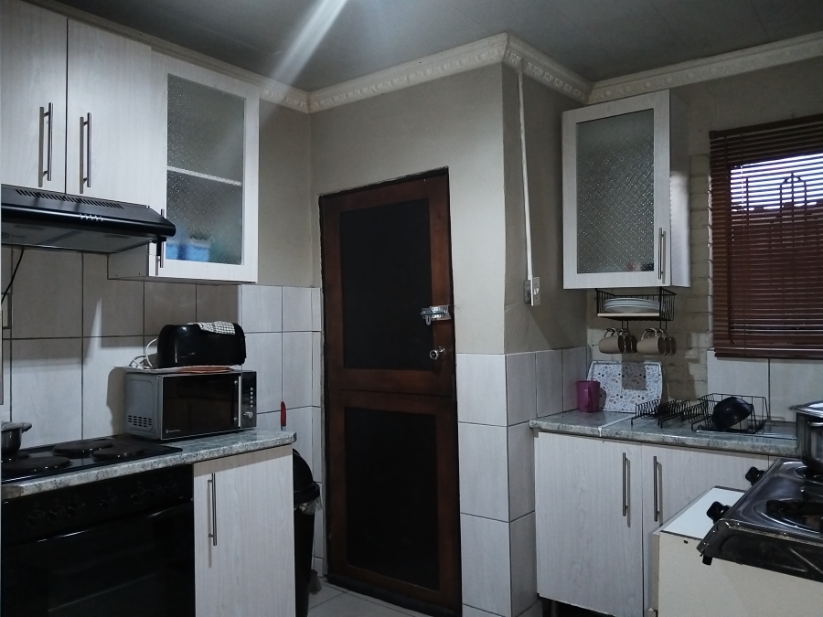 2 Bedroom Property for Sale in Boitumelo Gauteng