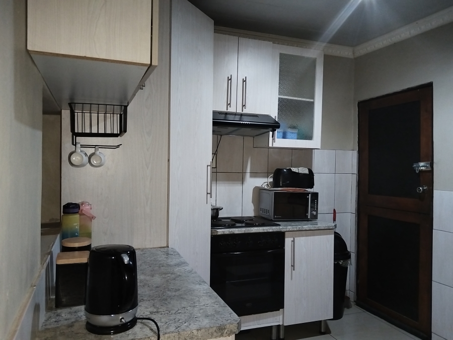 2 Bedroom Property for Sale in Boitumelo Gauteng